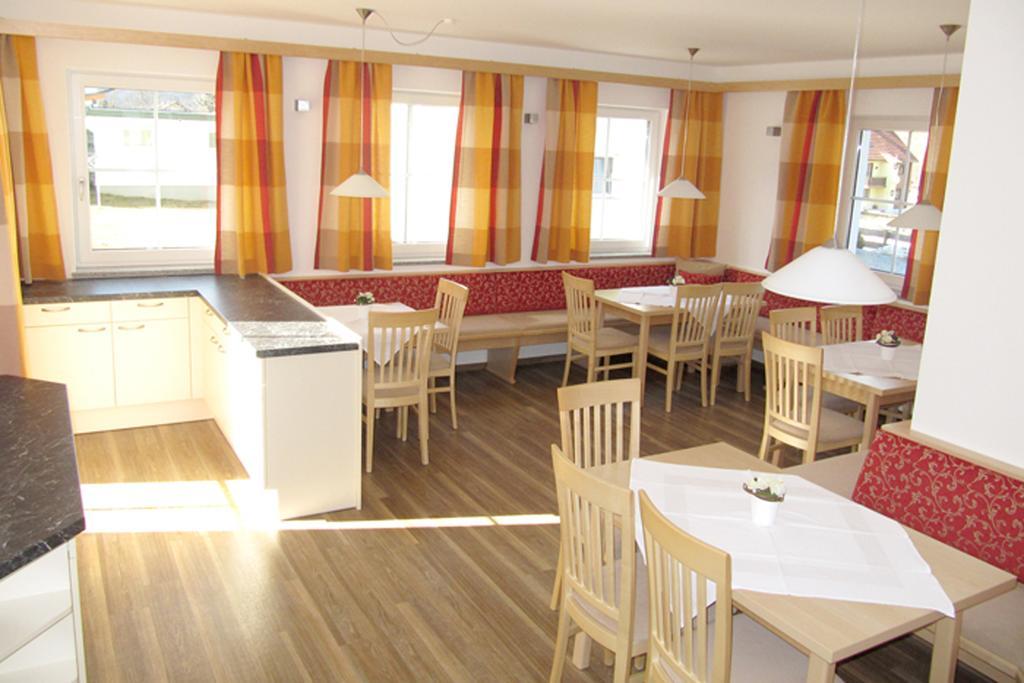 Bed and Breakfast Haus Ofner am Kreischberg Sankt Georgen ob Murau Zimmer foto